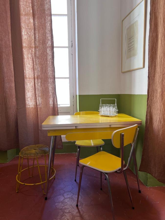L'Appartement Du Cafe De L'Horloge 라시오타 외부 사진